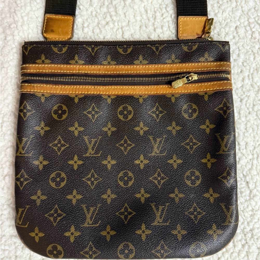 Louis Vuitton Brown Monogram Crossbody Bag - Picture 2 of 11